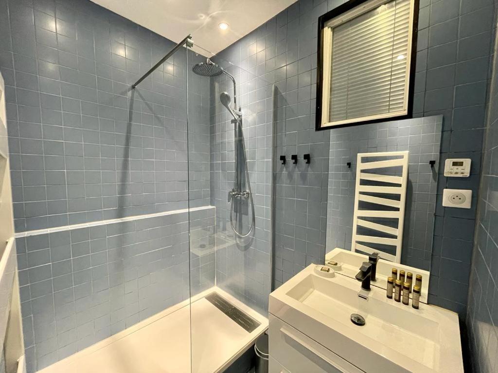 St Germain Beauvoir ChicSuites Paris Exterior foto
