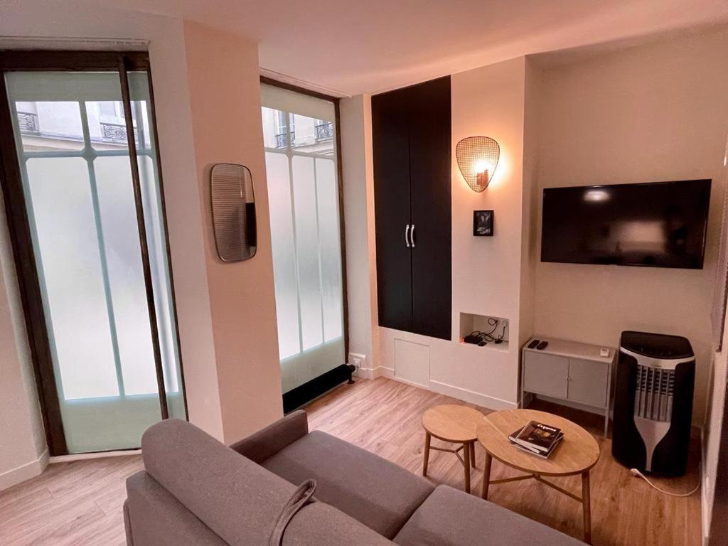 St Germain Beauvoir ChicSuites Paris Exterior foto